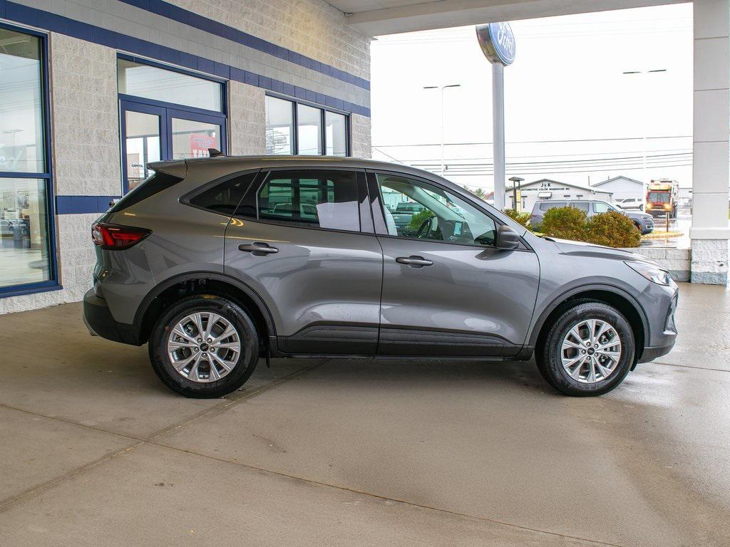 used 2025 Ford Escape car, priced at $24,269