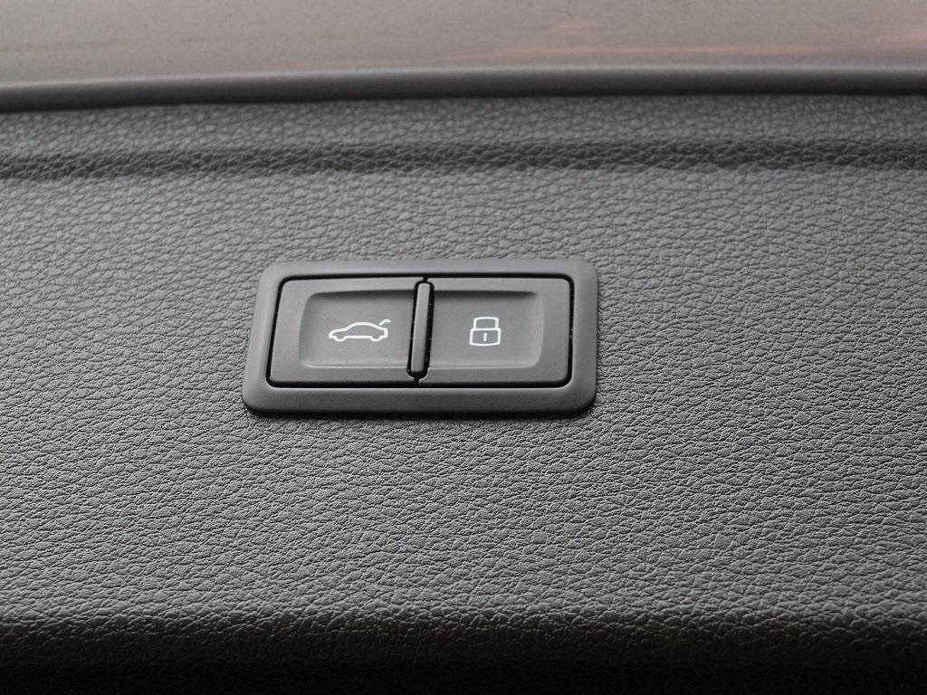used 2022 Audi SQ5 car, priced at $36,948