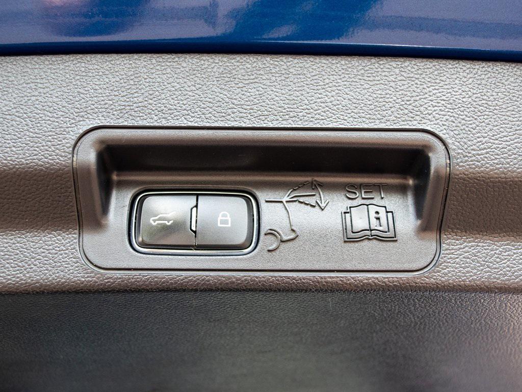 used 2022 Ford Explorer car, priced at $35,290