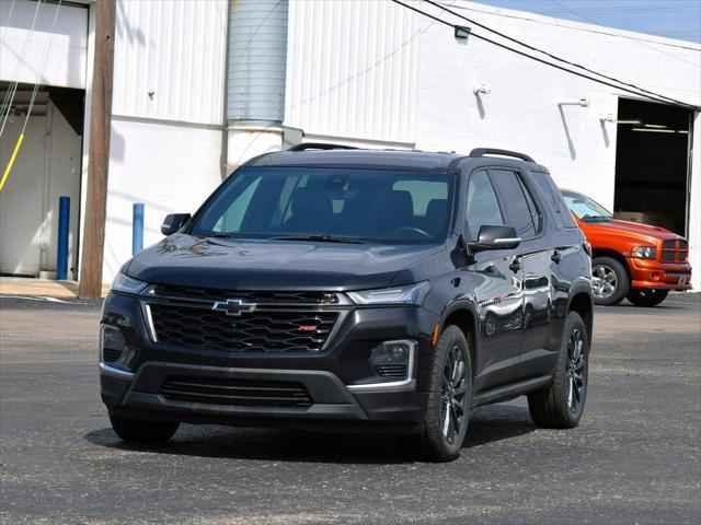 used 2022 Chevrolet Traverse car, priced at $33,988