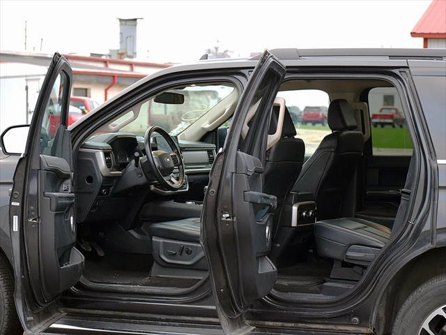 used 2023 Ford Expedition car, priced at $46,988