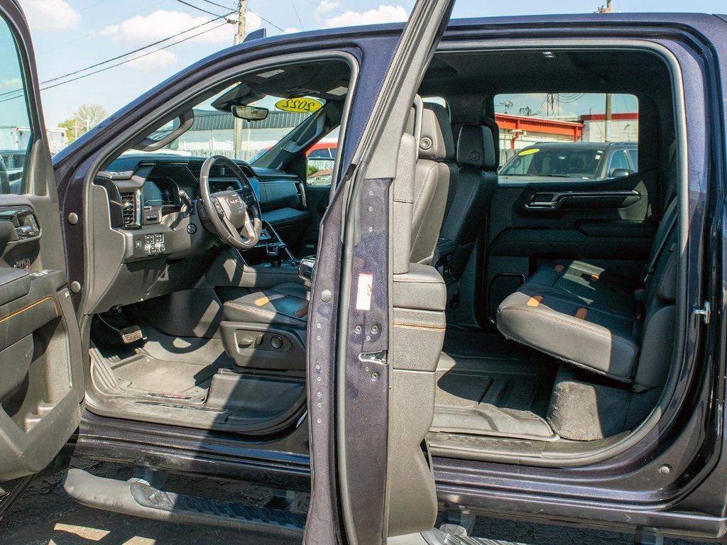 used 2022 GMC Sierra 1500 car, priced at $45,422
