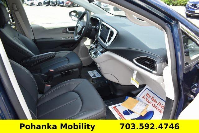 used 2023 Chrysler Pacifica car, priced at $82,628