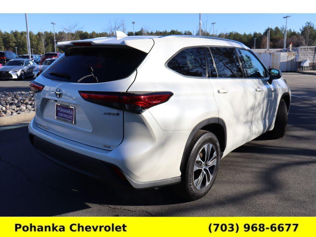 used 2021 Toyota Highlander Hybrid car, priced at $34,500