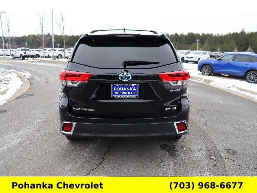 used 2019 Toyota Highlander Hybrid car, priced at $33,000