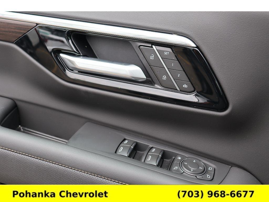 new 2025 Chevrolet Suburban car, priced at $87,775