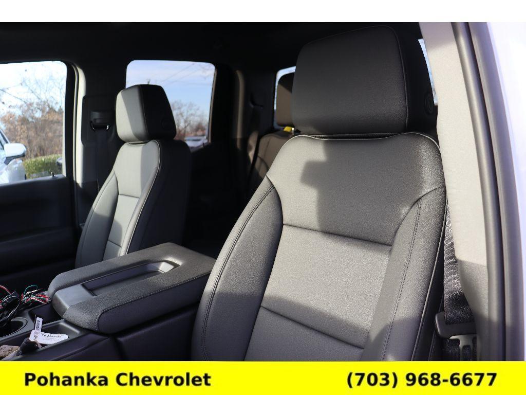 new 2024 Chevrolet Silverado 1500 car, priced at $39,995