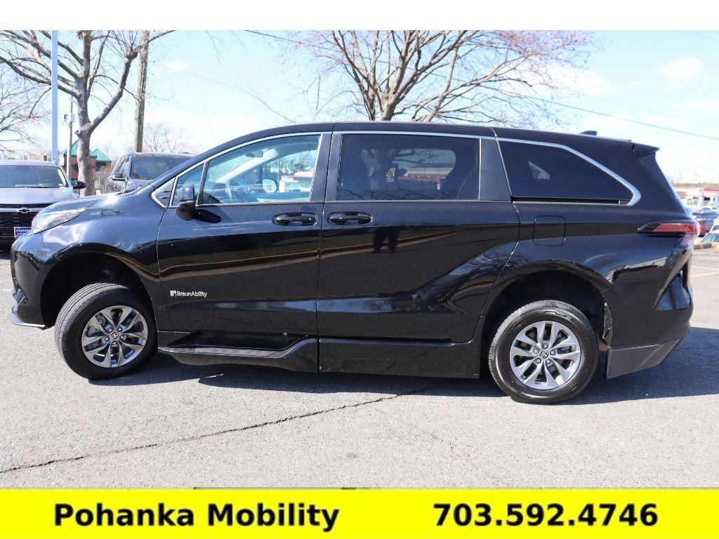 used 2022 Toyota Sienna car, priced at $65,999