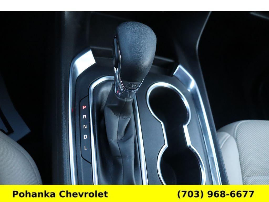 used 2022 Chevrolet Traverse car, priced at $28,811