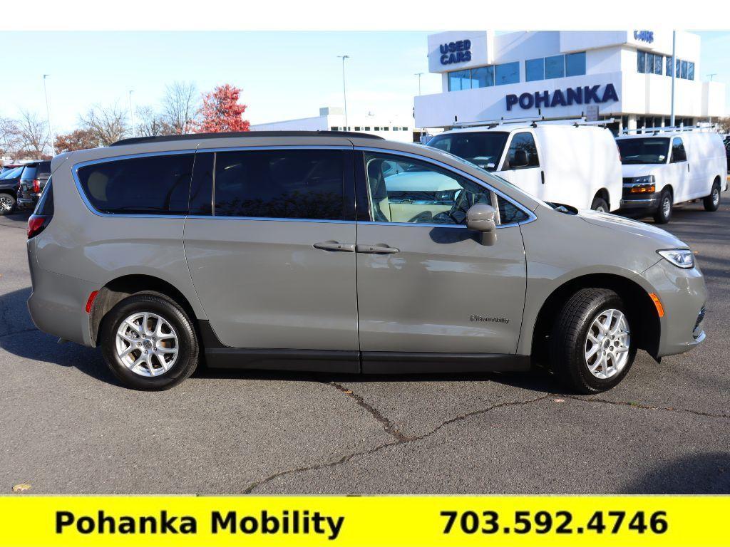 used 2022 Chrysler Pacifica car, priced at $51,999