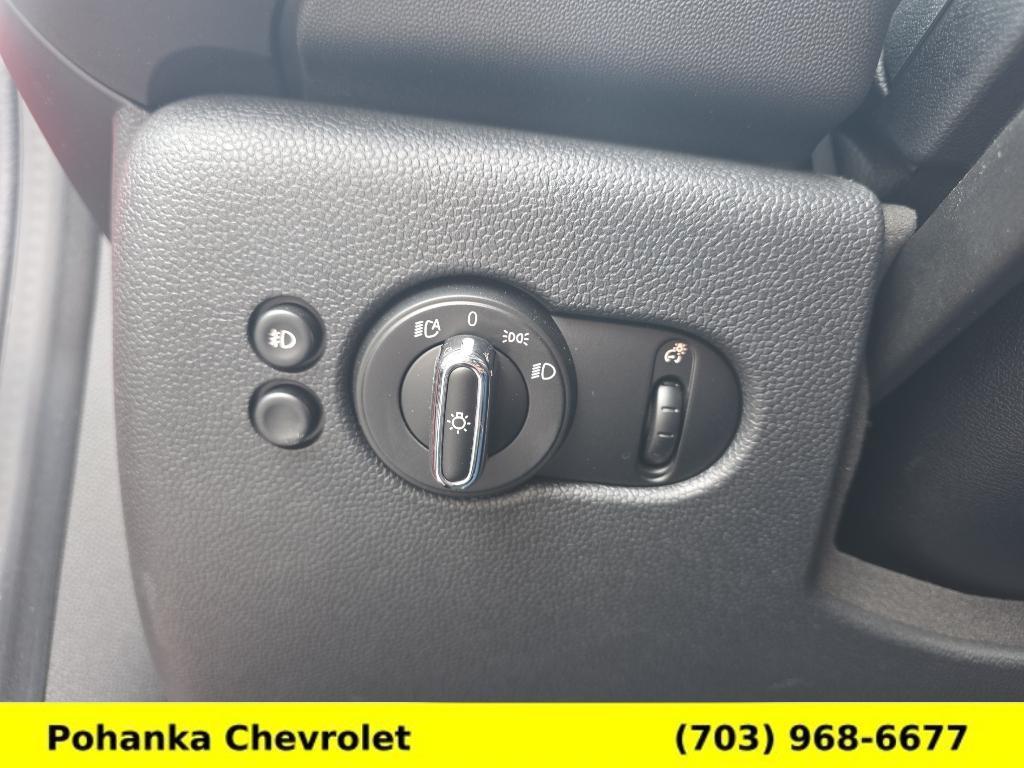 used 2021 MINI Hardtop car, priced at $22,589