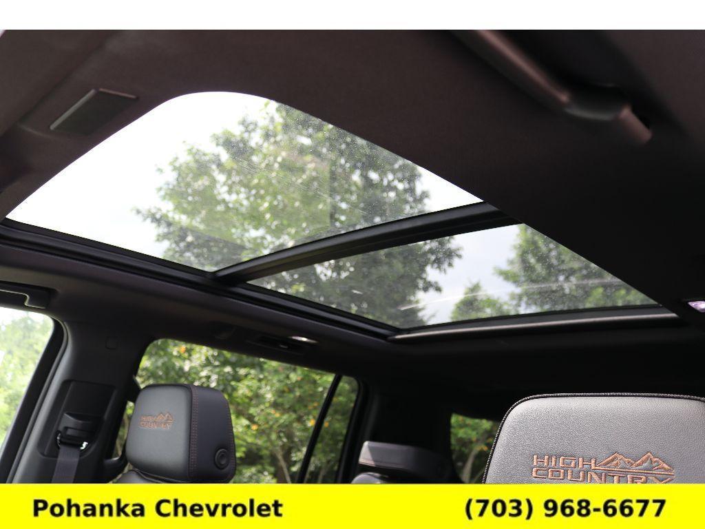 new 2025 Chevrolet Suburban car, priced at $90,230