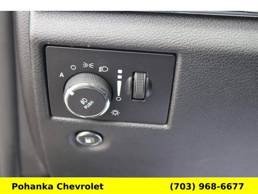 used 2015 Jeep Grand Cherokee car, priced at $11,494