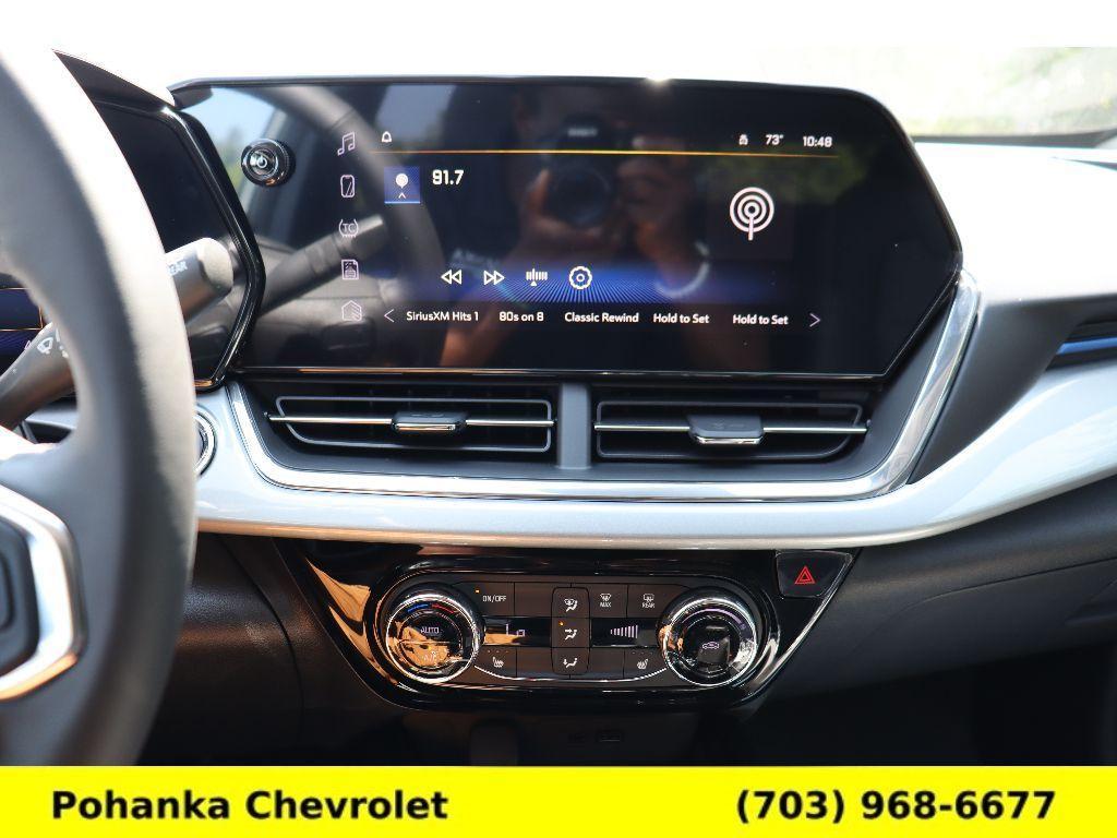 new 2025 Chevrolet Trax car, priced at $25,025