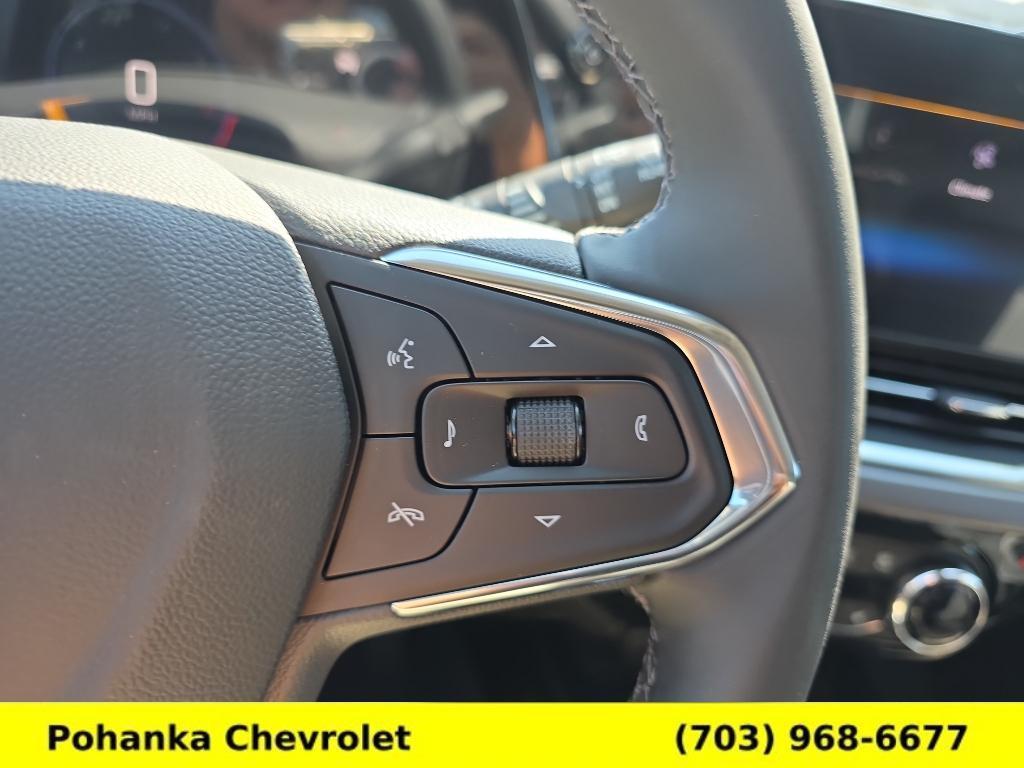 new 2025 Chevrolet Trax car, priced at $27,995