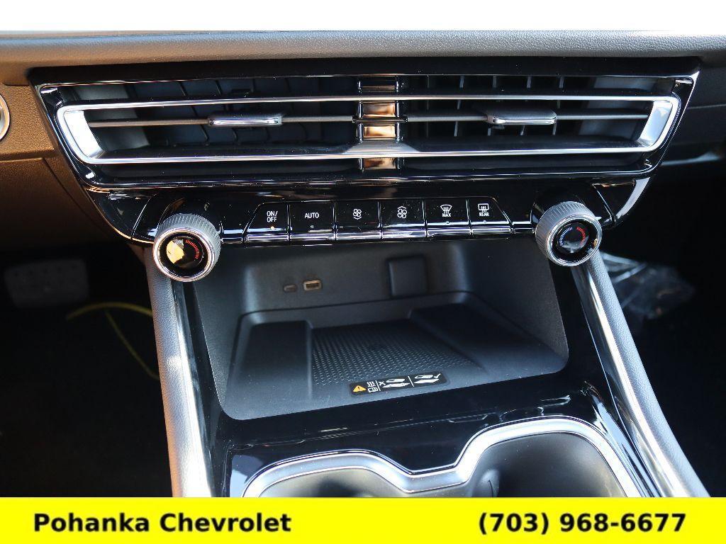 new 2026 Chevrolet Traverse car, priced at $42,995