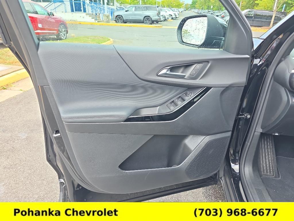 new 2026 Chevrolet Equinox car, priced at $29,995