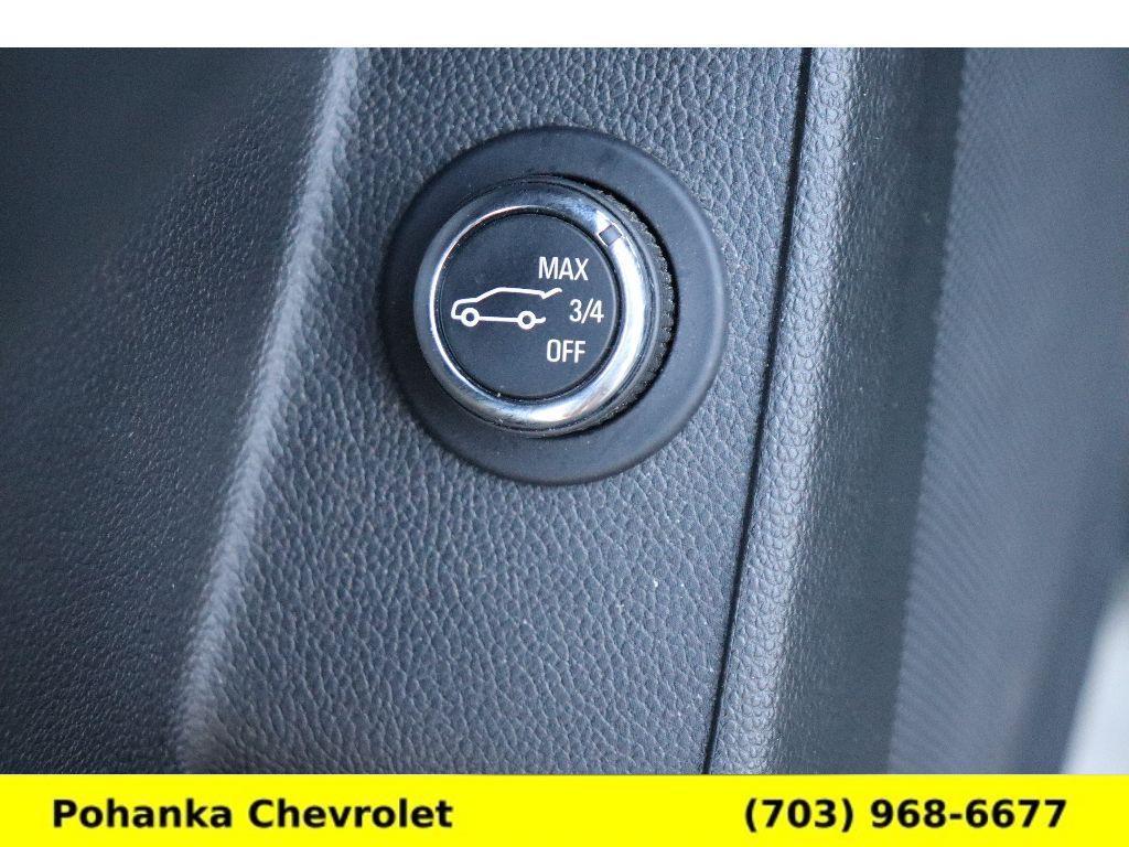 used 2023 Chevrolet Traverse car, priced at $32,810