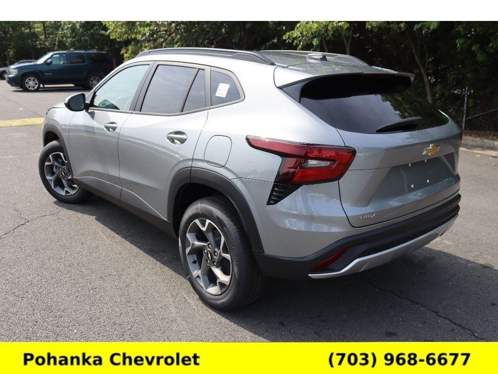 new 2025 Chevrolet Trax car, priced at $24,525