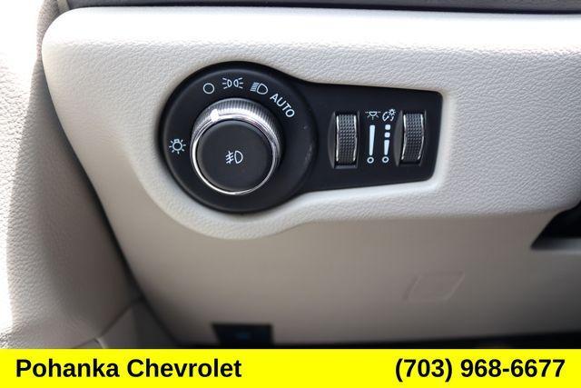 used 2022 Chrysler Pacifica car, priced at $52,341