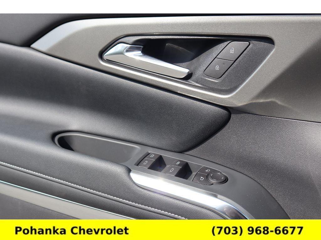 new 2025 Chevrolet Traverse car, priced at $43,424