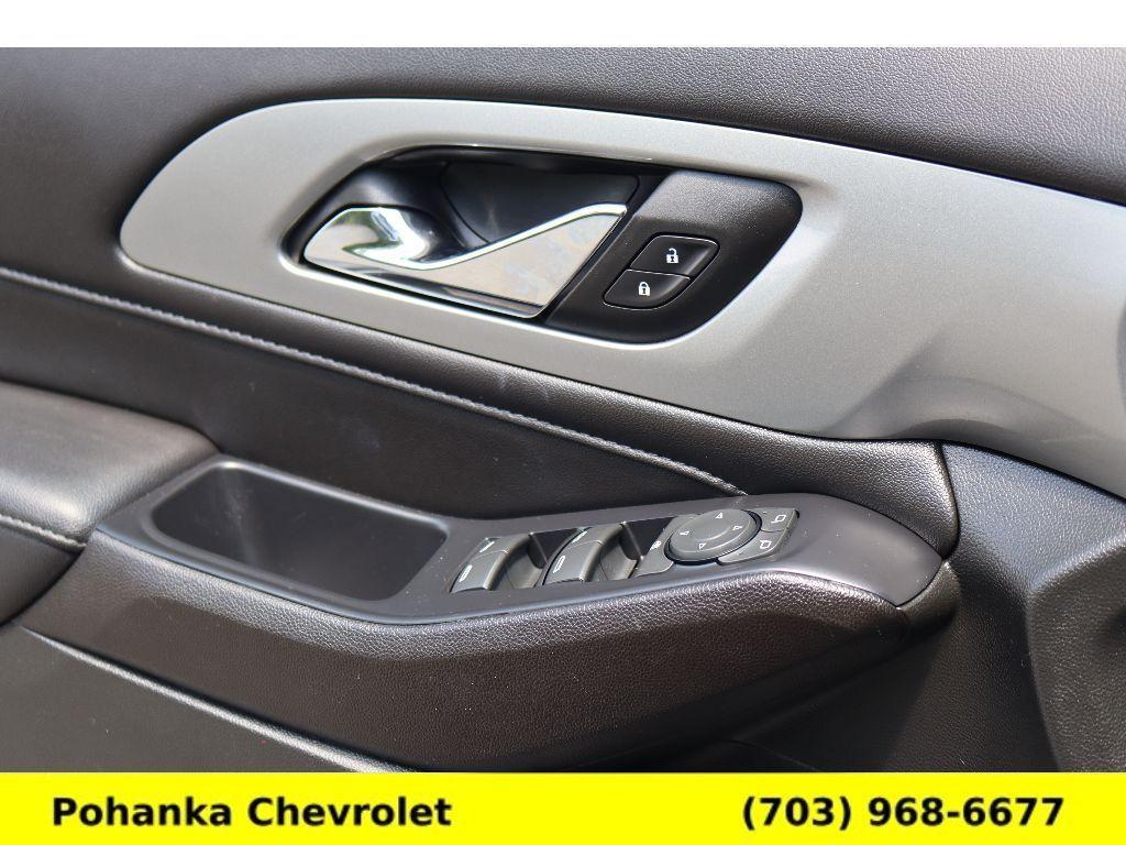 used 2022 Chevrolet Traverse car, priced at $31,903