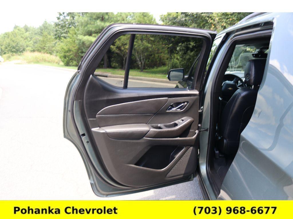 used 2022 Chevrolet Traverse car, priced at $31,903