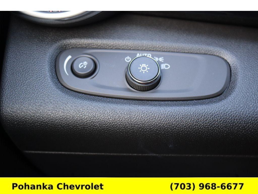 new 2025 Chevrolet Trax car, priced at $25,489