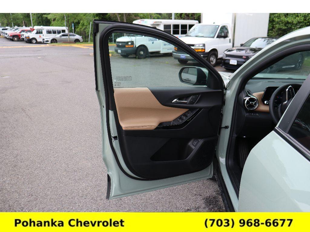 new 2025 Chevrolet Equinox car, priced at $35,919