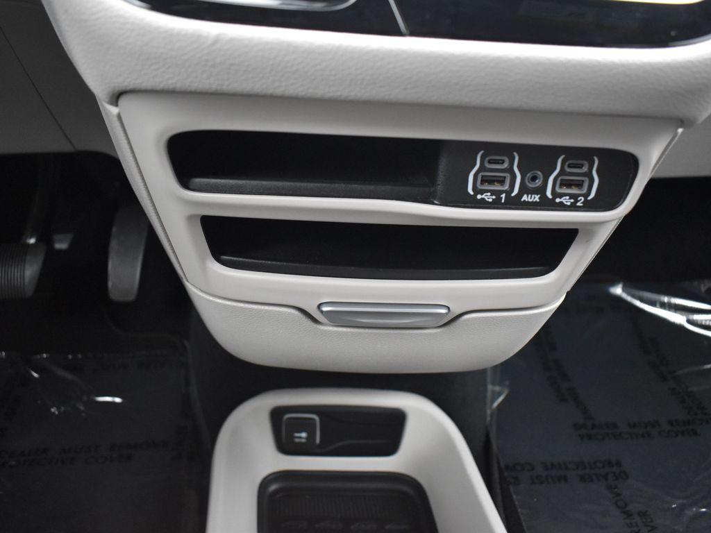 used 2023 Chrysler Pacifica Hybrid car, priced at $27,477