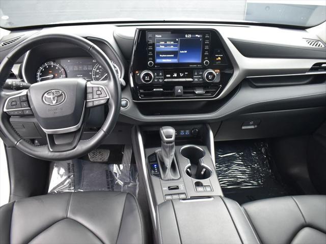 used 2022 Toyota Highlander car, priced at $39,777