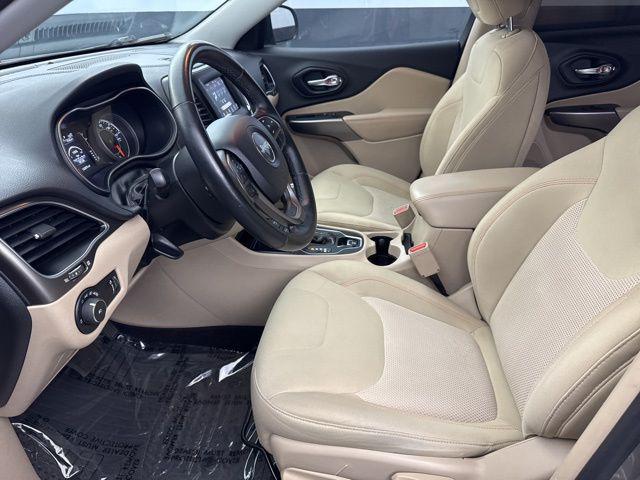 used 2019 Jeep Cherokee car, priced at $10,999