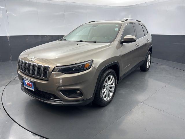 used 2019 Jeep Cherokee car, priced at $10,999