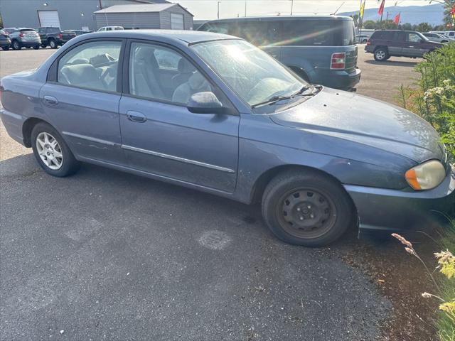 used 2003 Kia Spectra car