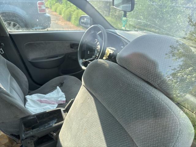 used 2003 Kia Spectra car
