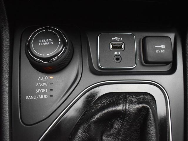 used 2020 Jeep Cherokee car, priced at $19,995