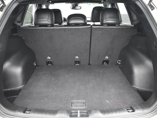 used 2024 Jeep Compass car, priced at $25,297