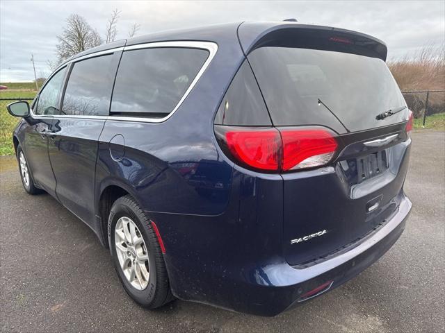 used 2018 Chrysler Pacifica car