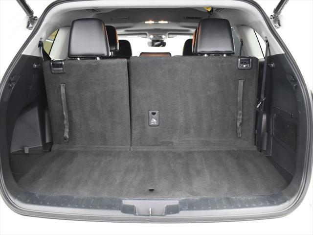 used 2022 Toyota Highlander car, priced at $38,434