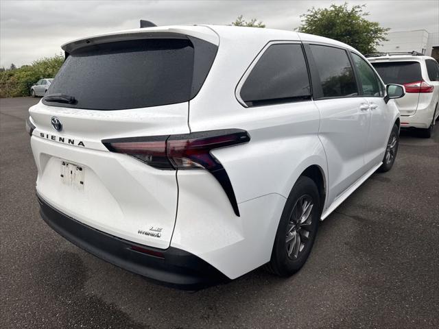 used 2023 Toyota Sienna car, priced at $43,895