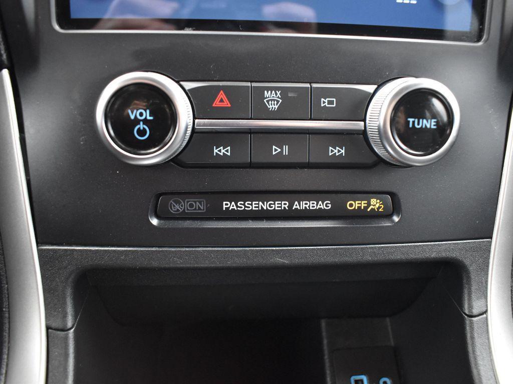 used 2024 Ford Edge car, priced at $22,777