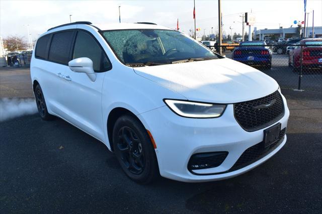 used 2021 Chrysler Pacifica Hybrid car, priced at $22,777