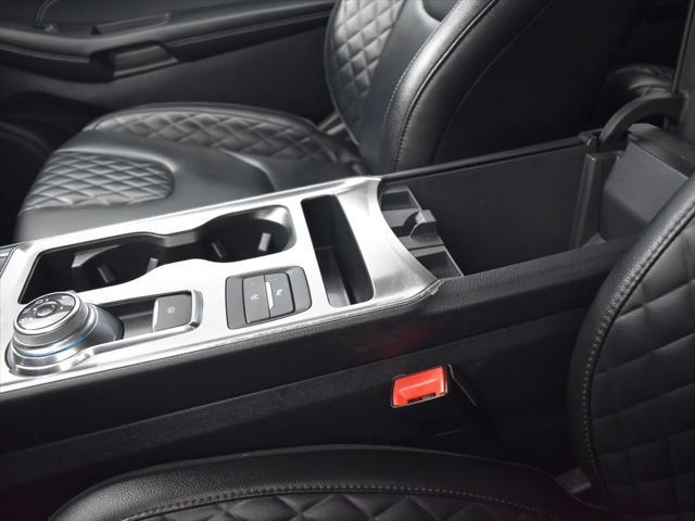 used 2024 Ford Edge car, priced at $30,942