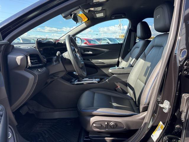 used 2025 Buick Envista car, priced at $26,998