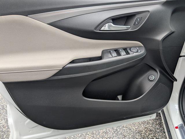 new 2025 Buick Envista car, priced at $31,385
