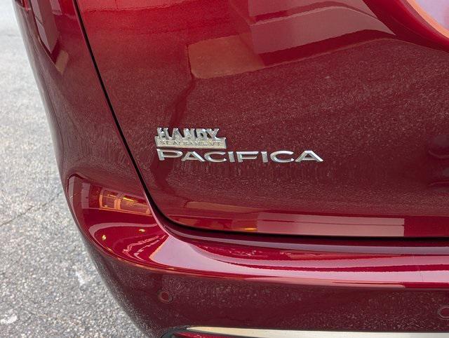 used 2022 Chrysler Pacifica car, priced at $43,198