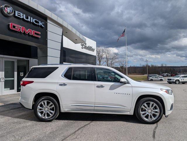 used 2021 Chevrolet Traverse car, priced at $36,098