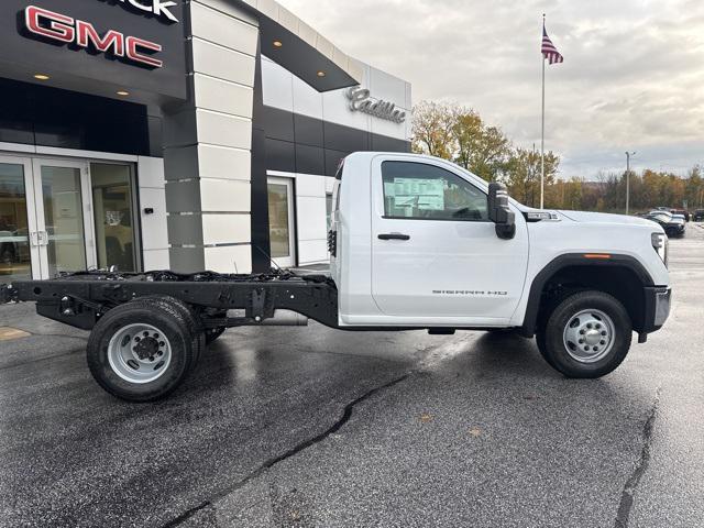 new 2026 GMC Sierra 3500 car, priced at $51,518