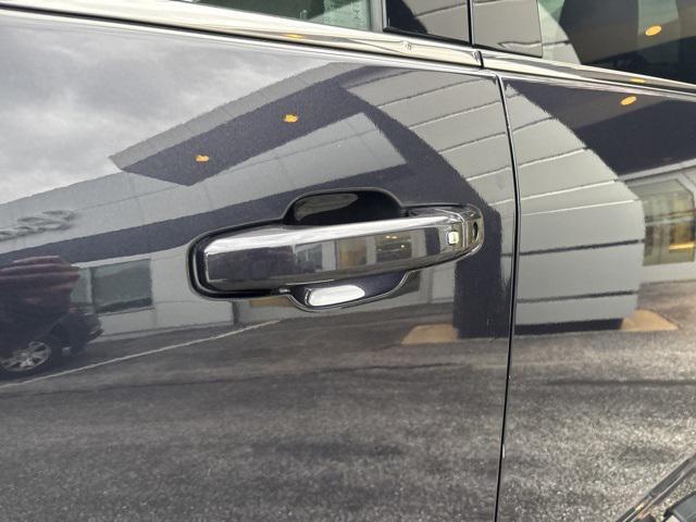 used 2024 GMC Sierra 2500 car, priced at $55,000