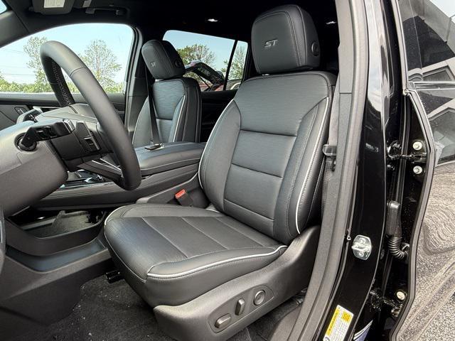 new 2025 Buick Enclave car, priced at $52,368